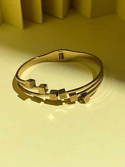 STAINLESS STEEL BOX STYLE ARMLETS