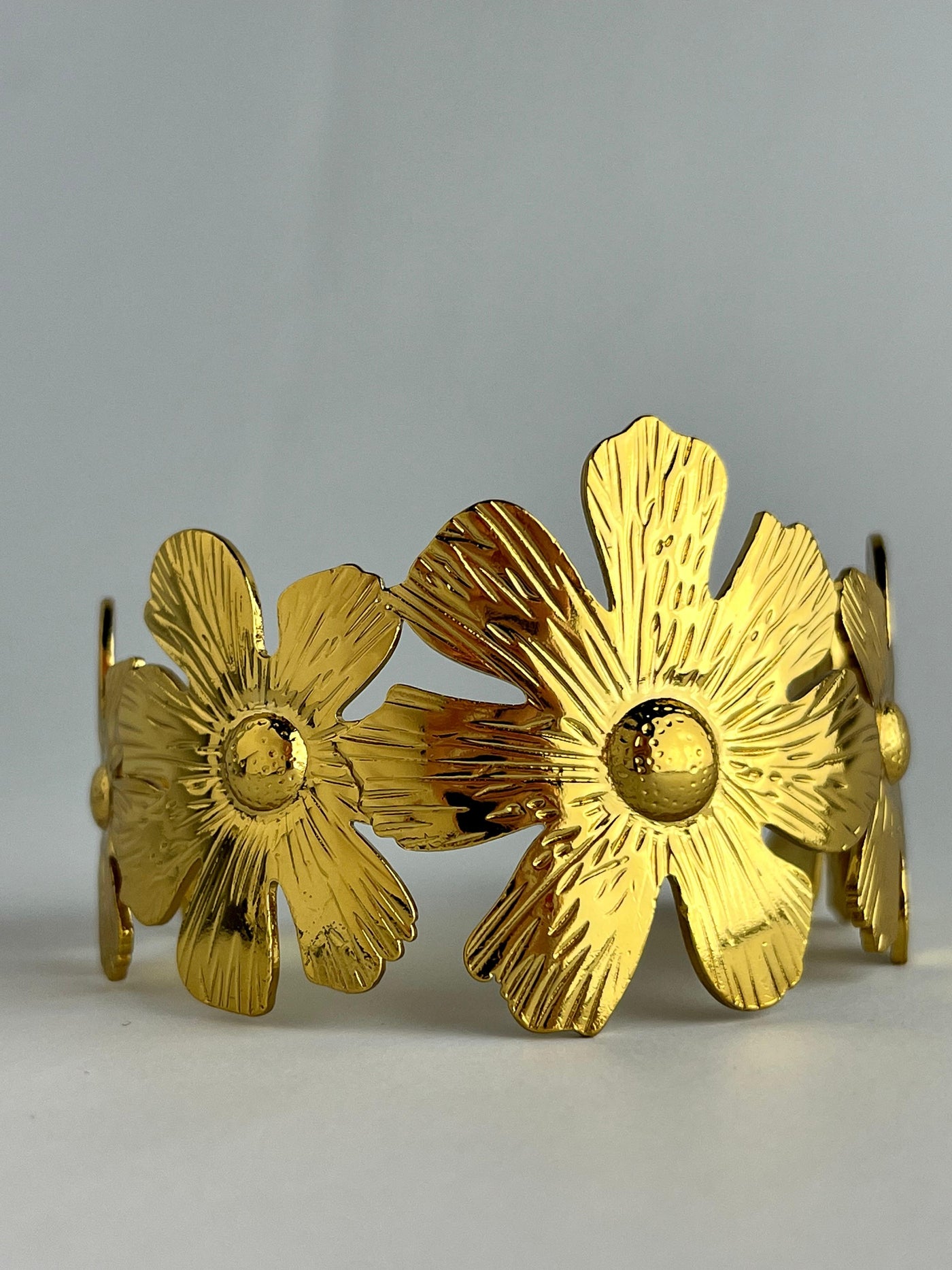 PREMIUM QUALITY STAINLESS STEEL ARMLETS